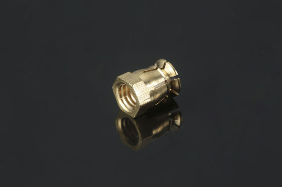 Pernos inoxidables prácticos de los muebles, pernos comunes de acero inoxidables robustos del conector